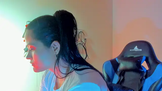 scarlet-kennedy98 online show from April 2026 08:59:01 PM