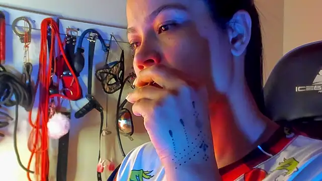 scarlet-kennedy98 online show from April 2026 09:59:02 PM