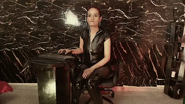 Julieta Wall  online show from September 2025 10:31:01 PM