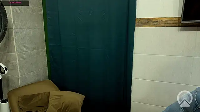 Snapshot of ericeric507 chatting on October 2025 05:55:01 PM ericeric507 online show from October 2025 05:55:01 PM