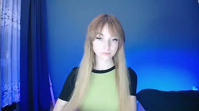 LuciaYoung online show from February 2025 10:31:01 PM