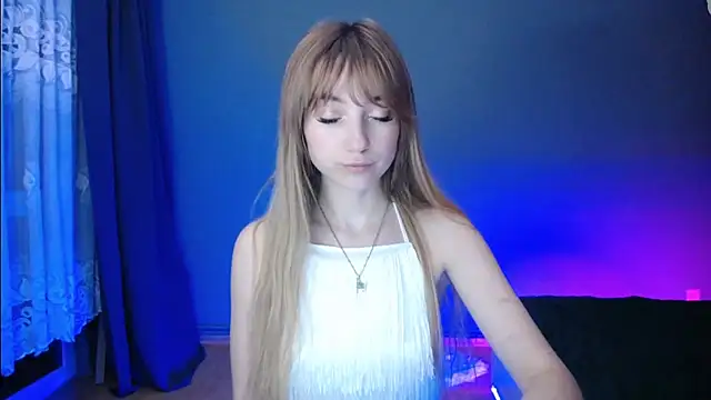 LuciaYoung online show from March 2025 10:31:02 PM