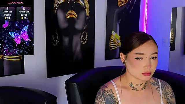 Snapshot of _brenna_hanson chatting on January 2025 08:09:01 PM brenna hanson online show from January 2025 08:09:01 PM