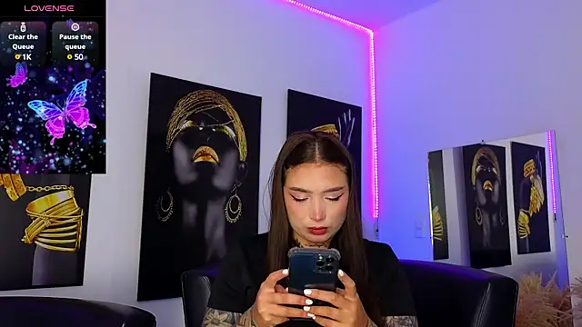 Snapshot of _brenna_hanson chatting on February 2025 01:44:02 PM brenna hanson online show from February 2025 01:44:02 PM