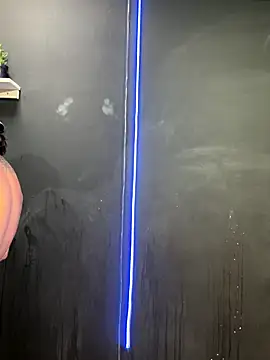 raymon616 online show from December 2025 09:23:02 PM