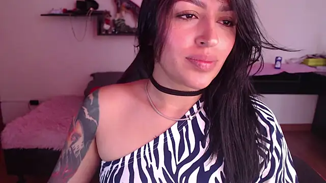 MissDennise online show from January 2025 04:22:02 PM