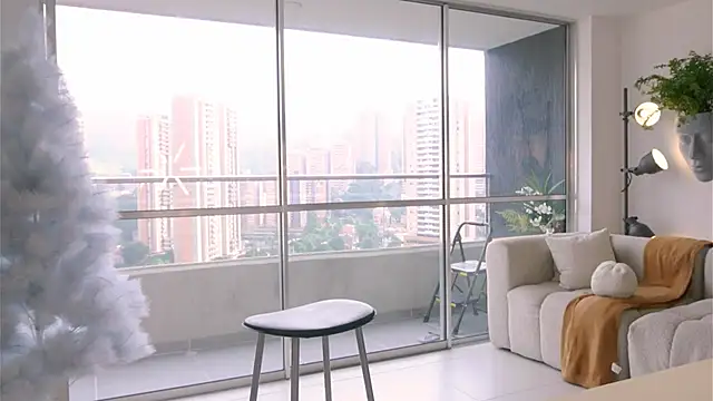 Ms Sammy online show from December 2025 01:07:01 PM