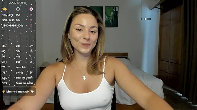 ThreeshaWhite online show from April 2026 07:46:01 AM