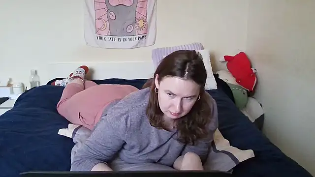 Snapshot of franceska_blue chatting on December 2024 01:11:02 PM franceska blue online show from December 2024 01:11:02 PM