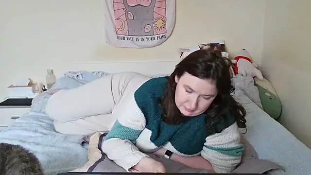 Snapshot of franceska_blue chatting on February 2025 01:47:02 PM franceska blue online show from February 2025 01:47:02 PM