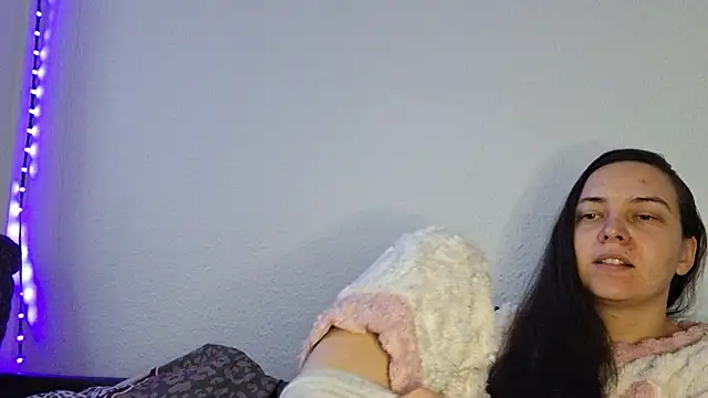 Cyndee Winter online show from December 2024 01:32:01 PM