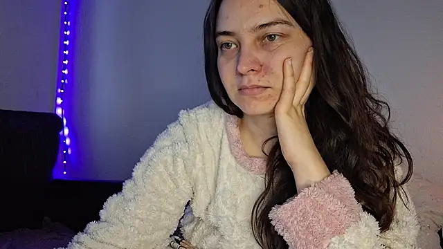 Cyndee Winter online show from December 2024 02:49:01 PM