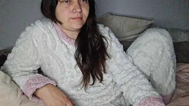 Cyndee Winter online show from September 2025 07:52:02 PM