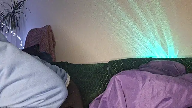 Cyndee Winter online show from November 2025 05:23:01 PM