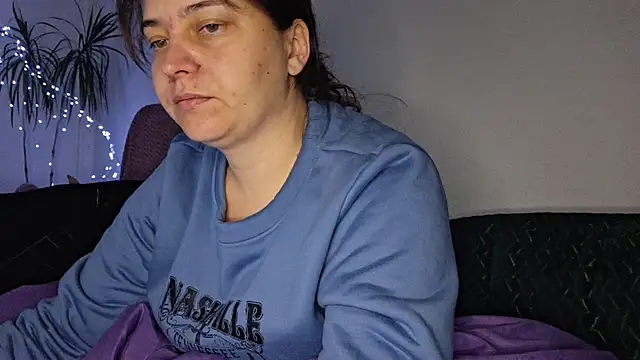 Cyndee Winter online show from November 2025 02:44:01 PM