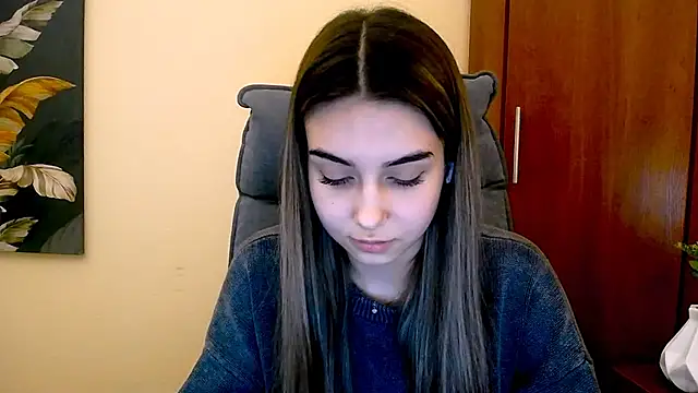 Lili magic online show from February 2025 03:49:02 PM