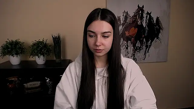 Lili magic online show from November 2025 01:10:01 PM