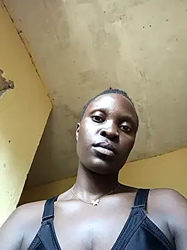 pretty amaal online show from October 2025 02:37:01 PM