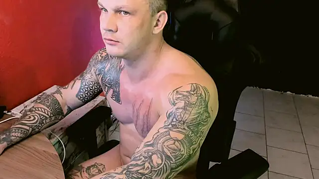 MrrKray online show from December 2024 09:16:01 PM