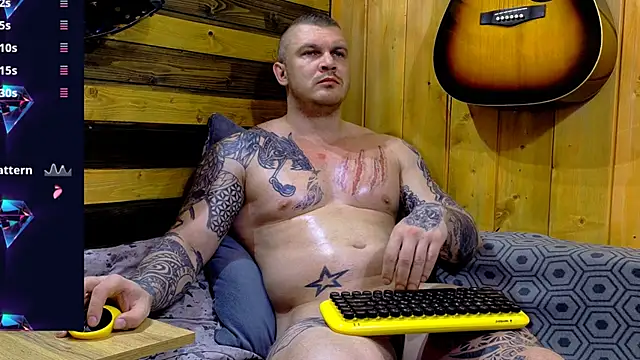 MrrKray online show from April 2026 09:02:01 PM