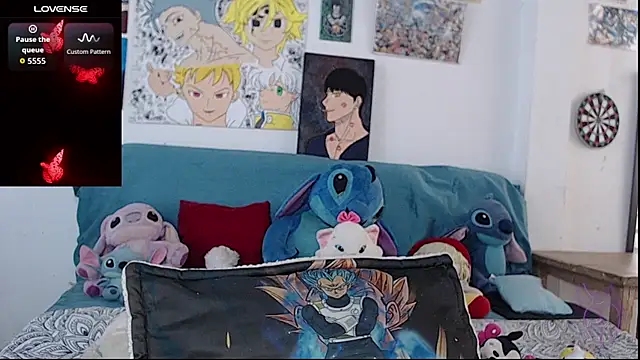 kitty22  online show from October 2025 02:47:02 PM