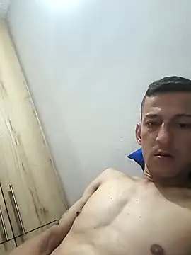 Snapshot of JoseHosther20@xh chatting on October 2025 06:58:02 AM JoseHosther20xh online show from October 2025 06:58:02 AM