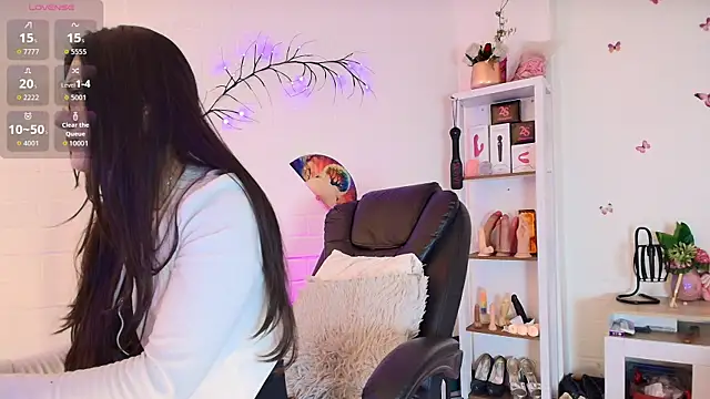 Snapshot of Rapunzeell_ chatting on September 2025 01:16:02 PM Rapunzeell online show from September 2025 01:16:02 PM