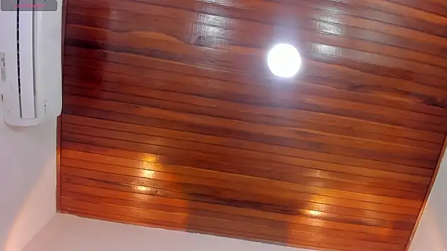 LucciaPorter online show from March 2026 01:49:01 PM