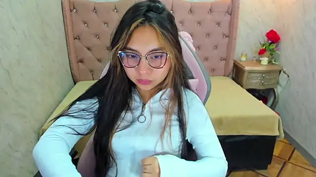 XSmaggiiee online show from January 2025 02:27:01 AM