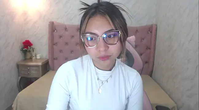 XSmaggiiee online show from March 2025 02:16:02 AM