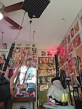 luvs2cumm69 online show from June 2026 03:10:02 PM