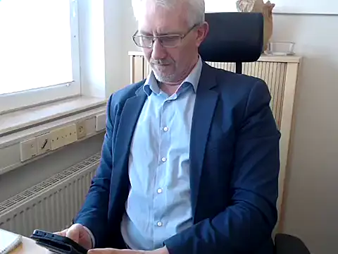 tom-swede online show from March 2025 09:17:02 AM