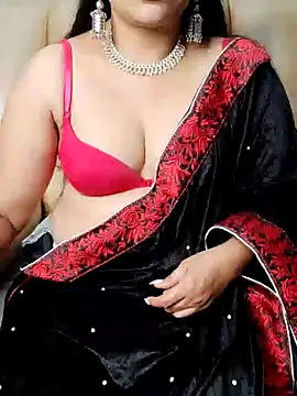 Traditional Housewife  online show from February 2025 04:58:01 PM