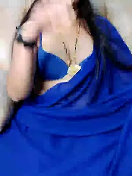 Traditional Housewife  online show from February 2025 03:30:02 PM