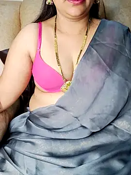 Traditional Housewife  online show from February 2025 06:26:02 PM