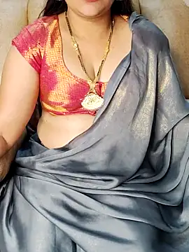 Traditional Housewife  online show from February 2025 01:32:01 AM