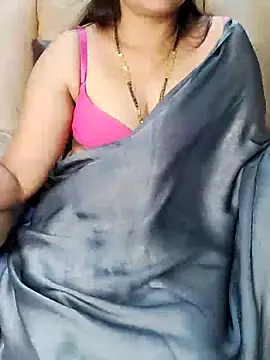 Traditional Housewife  online show from February 2025 03:32:02 PM