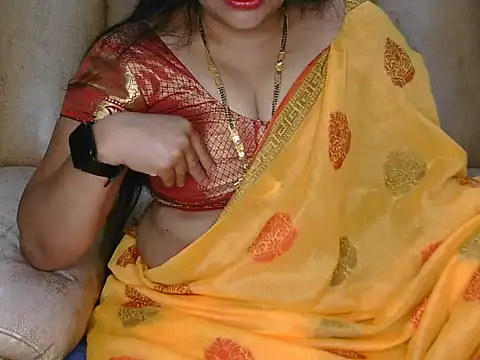 Traditional Housewife  online show from March 2025 02:13:01 PM