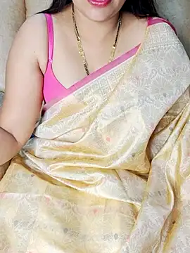 Traditional Housewife  online show from March 2025 02:20:01 AM