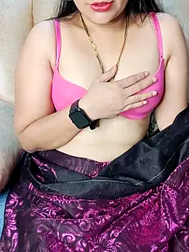 Traditional Housewife  online show from March 2025 12:40:02 AM