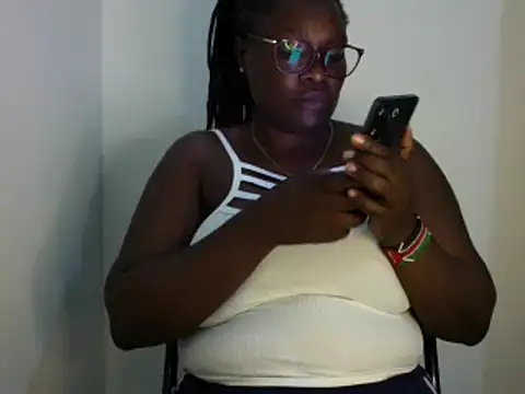 Snapshot of Nevvy_Pretty chatting on January 2025 02:55:01 AM Nevvy Pretty online show from January 2025 02:55:01 AM