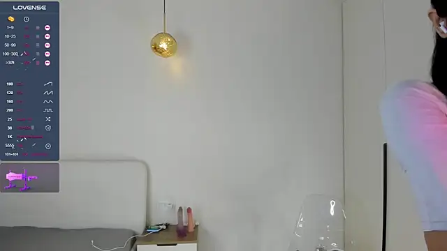 Lee yoo online show from April 2026 10:26:02 PM