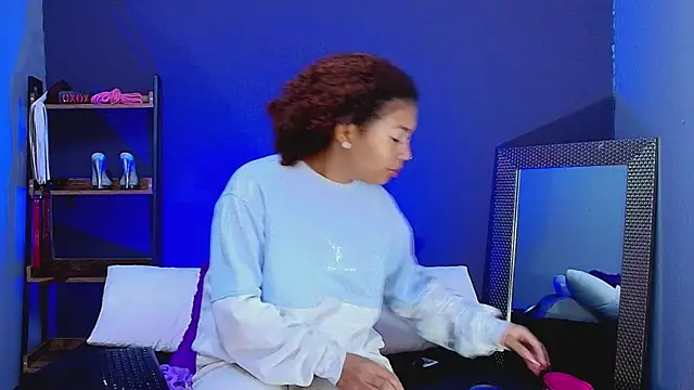 JadaRoberts online show from February 2025 12:38:02 PM