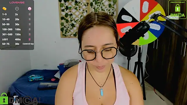 Snapshot of isa_loves_cum chatting on October 2025 02:31:01 AM isa loves cum online show from October 2025 02:31:01 AM