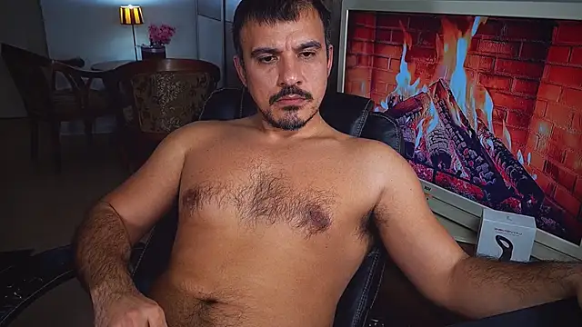 Snapshot of officeman7 chatting on December 2024 08:38:01 PM officeman7 online show from December 2024 08:38:01 PM