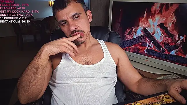 Snapshot of officeman7 chatting on March 2025 08:00:01 PM officeman7 online show from March 2025 08:00:01 PM