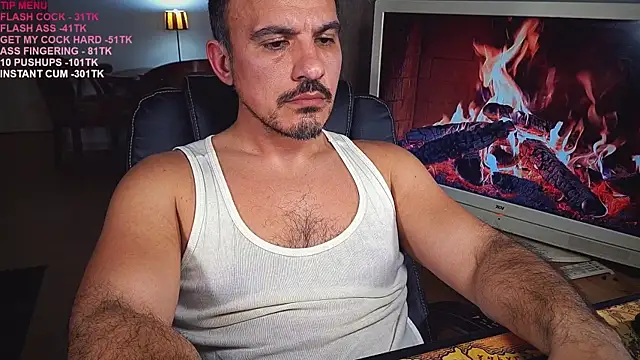 Snapshot of officeman7 chatting on March 2025 05:39:02 PM officeman7 online show from March 2025 05:39:02 PM