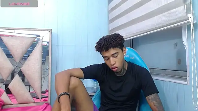 sexy blacks  online show from September 2025 11:35:01 AM