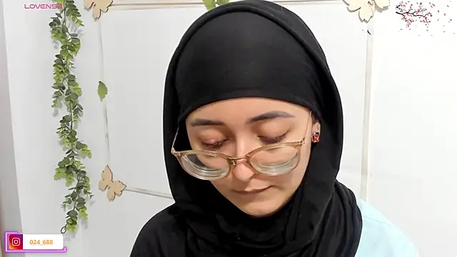 aysel elid online show from April 2026 10:10:02 PM