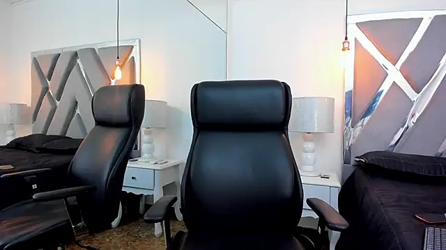 ChloeHarper  online show from September 2025 01:27:02 PM